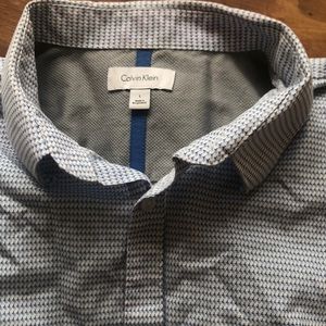 Men’s large Calvin Klein long sleeve dress shirt